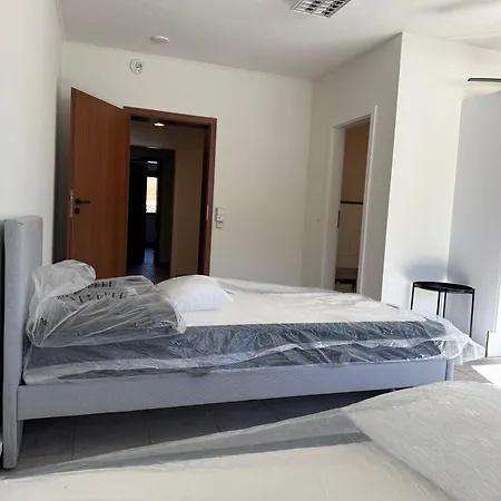 Studio Apartments Karlsbad *